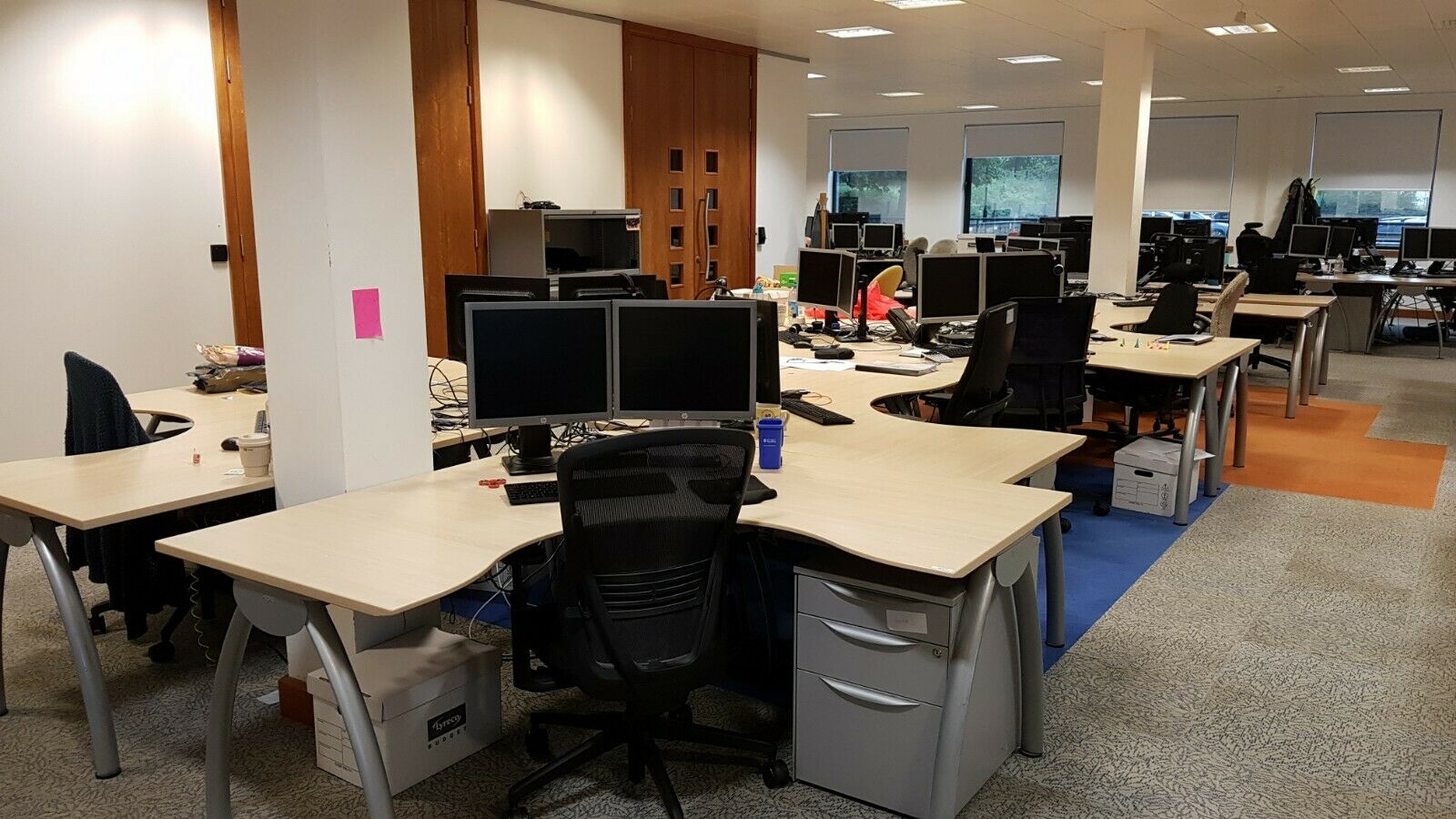 80 Corner Desk Workstations Maple 1600mm X Wire Managed Vg Cond Superb Quality